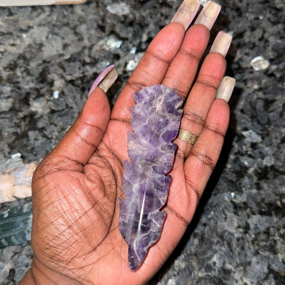 Set of 3 - Dream Amethyst, Moss Agate, Blue Flower Agate Carved Feathers - Picture 6 of 8
